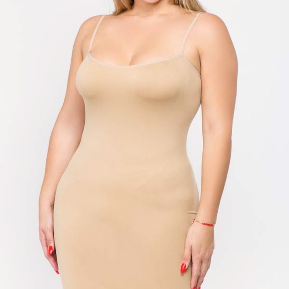 Lady's Solid Seamless Long Cami Top - Picture 1 of 5